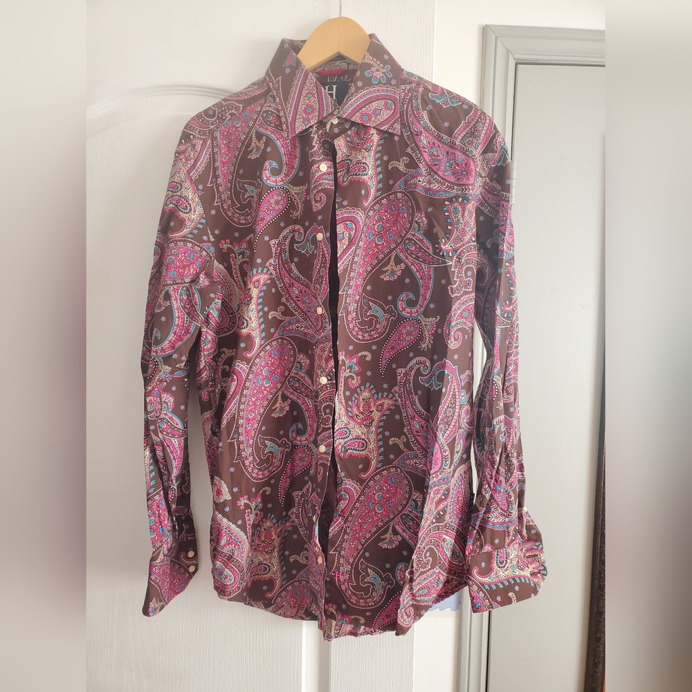 Men's size M Hilfiger label dress shirt